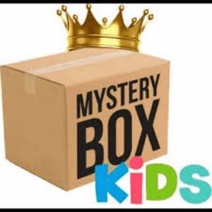 KIDS  GIRLS MYSTERY BOX SIZE M
